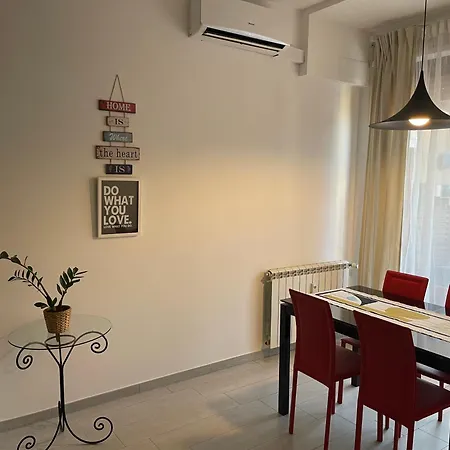 Appartamento Marta Cozy Place Near Vatican And Subway Roma